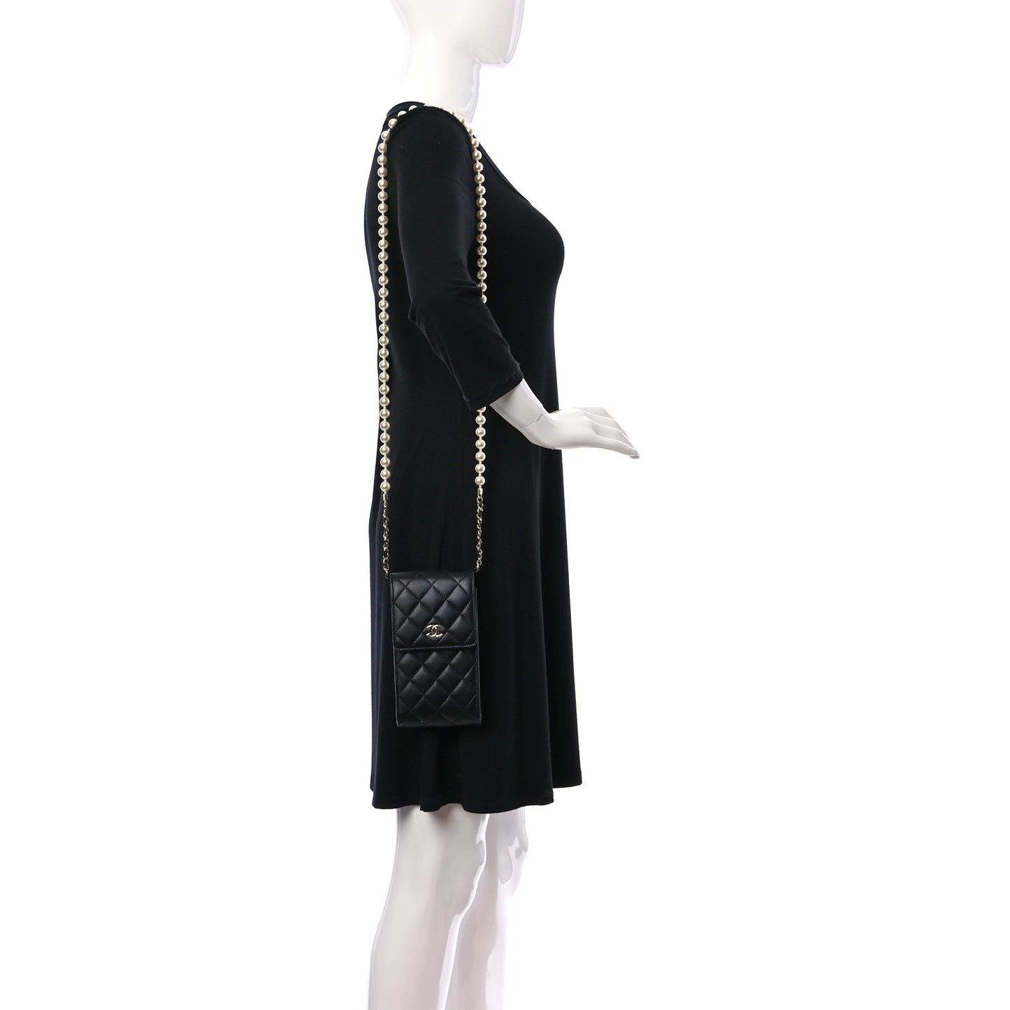 Lambskin Quilted Pearl Phone Holder With Chain Black
