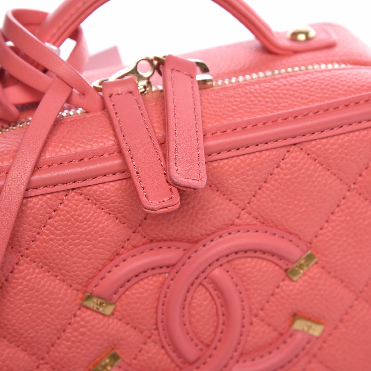 Chanel Caviar Quilted Small CC Filigree Vanity Case Coral 13 of 16