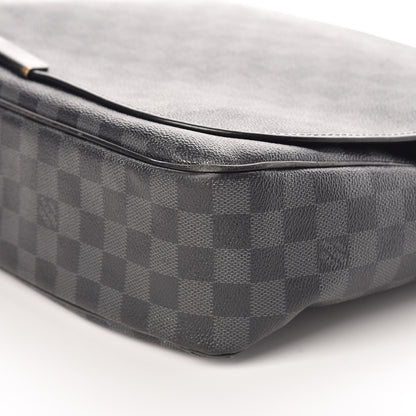 Louis Vuitton Damier Graphite Daniel GM 6 of 12