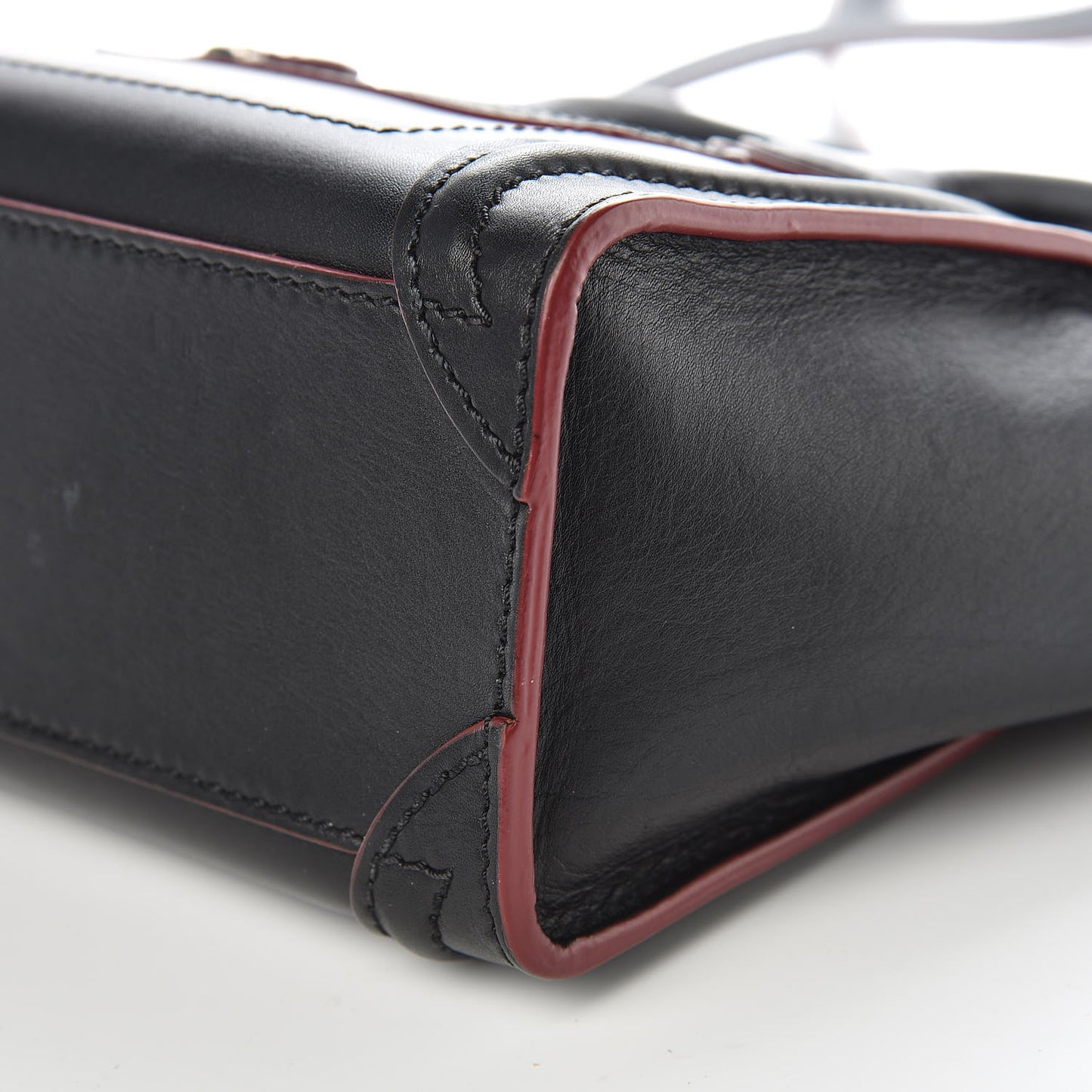 Smooth Calfskin Nano Luggage Black Red