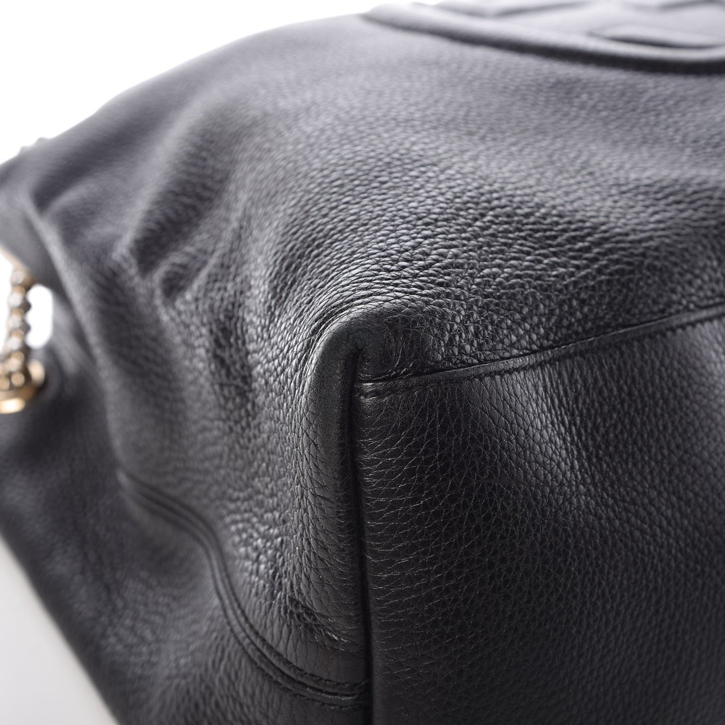 Pebbled Calfskin Large Soho Chain Shoulder Bag Black