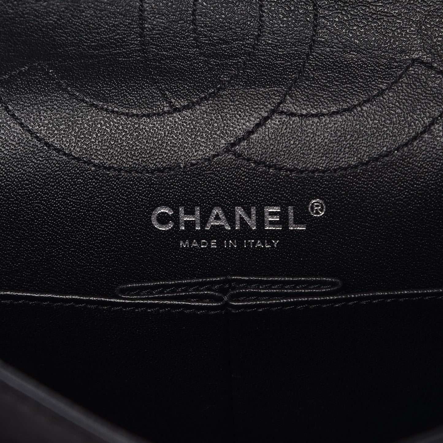 Crumpled Calfskin Quilted 2.55 Reissue 226 Flap So Black