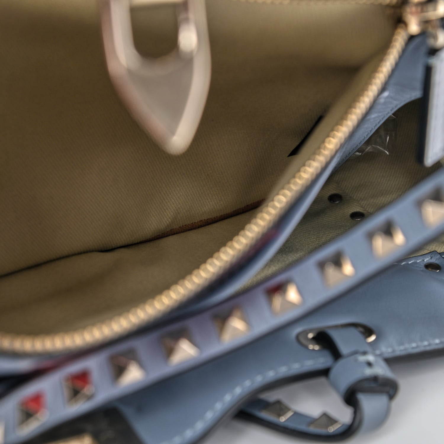 Valentino Garavani Vitello Medium Rockstud Tote London Stone 5 of 6