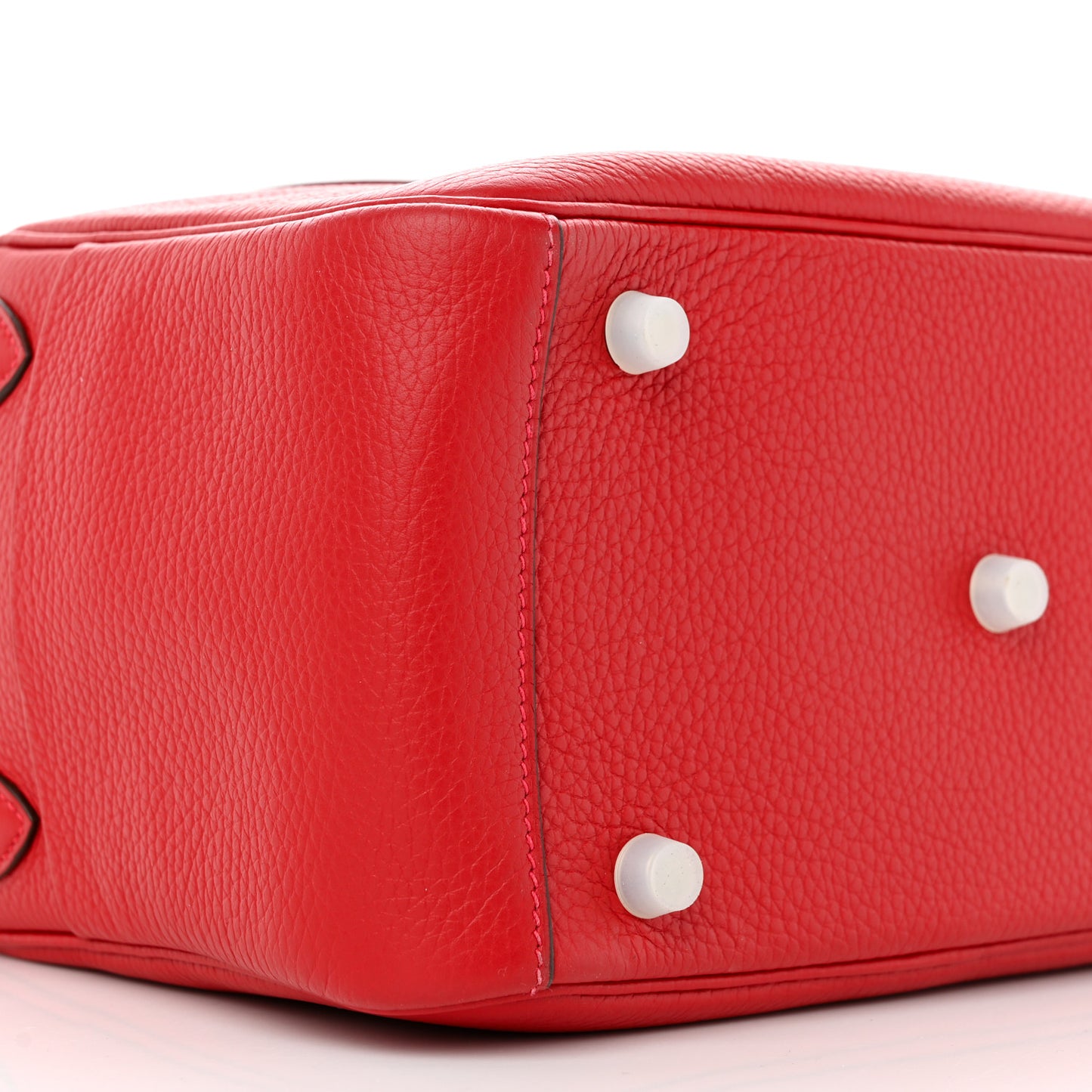 Taurillon Clemence Lindy 26 Rouge Casaque