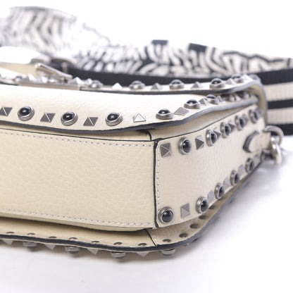 Valentino Garavani Pebbled Calfskin Onyx Medium Guitar Strap Rockstud Rolling Flap Saddle Bag Ivory 11 of 12