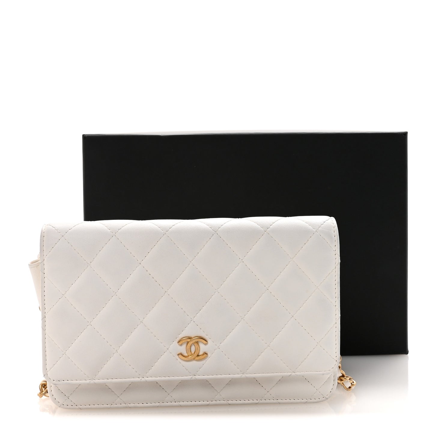 Lambskin Quilted Romance Wallet On Chain WOC White