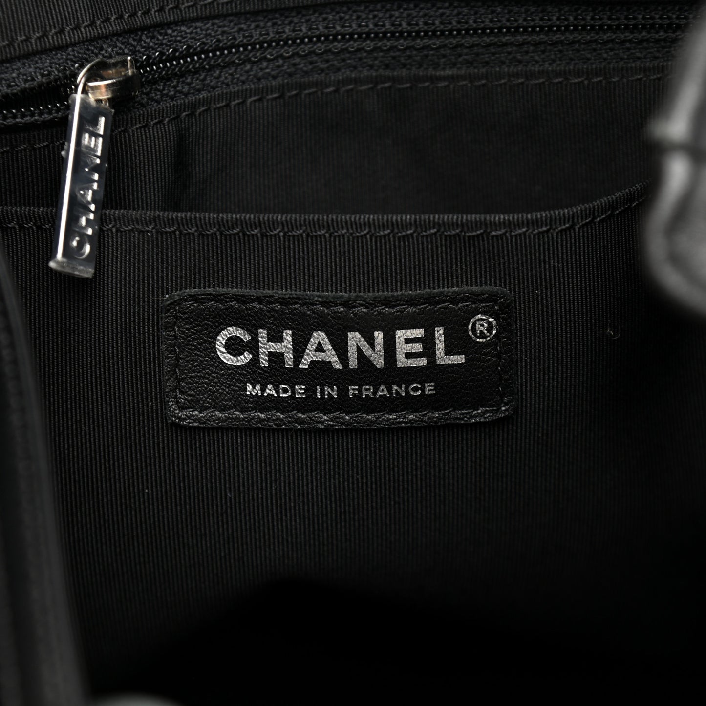Lambskin Quilted CC Chain Bucket Bag Black