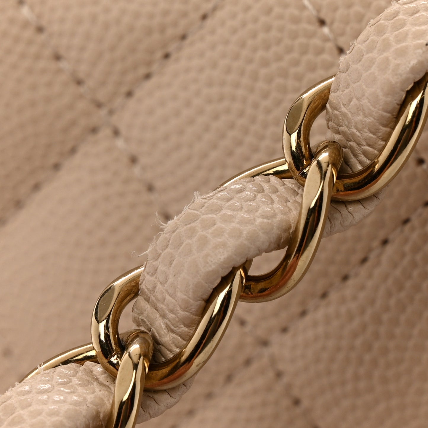 Caviar Quilted Medium Double Flap Ecru