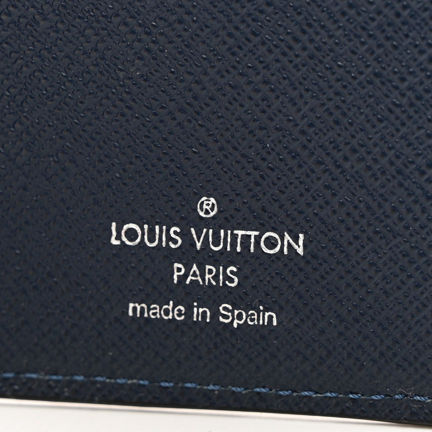 Epi LV Circle Brazza Wallet Black