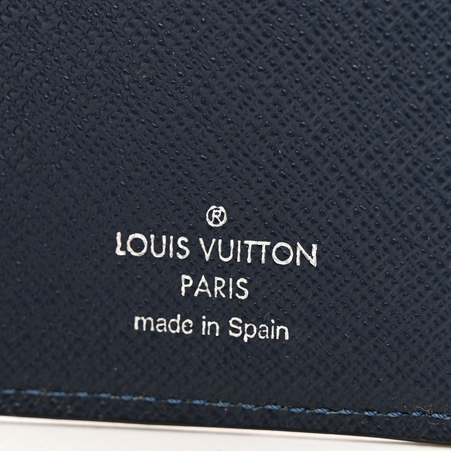Louis Vuitton Epi LV Circle Brazza Wallet Black 5 of 7