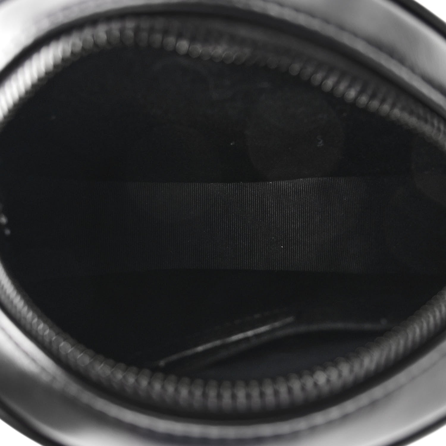 Saint Laurent Calfskin Matelasse Chevron Round Vinyle Camera Bag Black 5 of 9