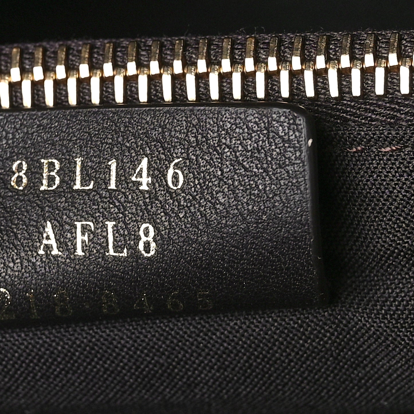 Vitello King Macro Stitchings Logo Medium By The Way Boston Bag Praline