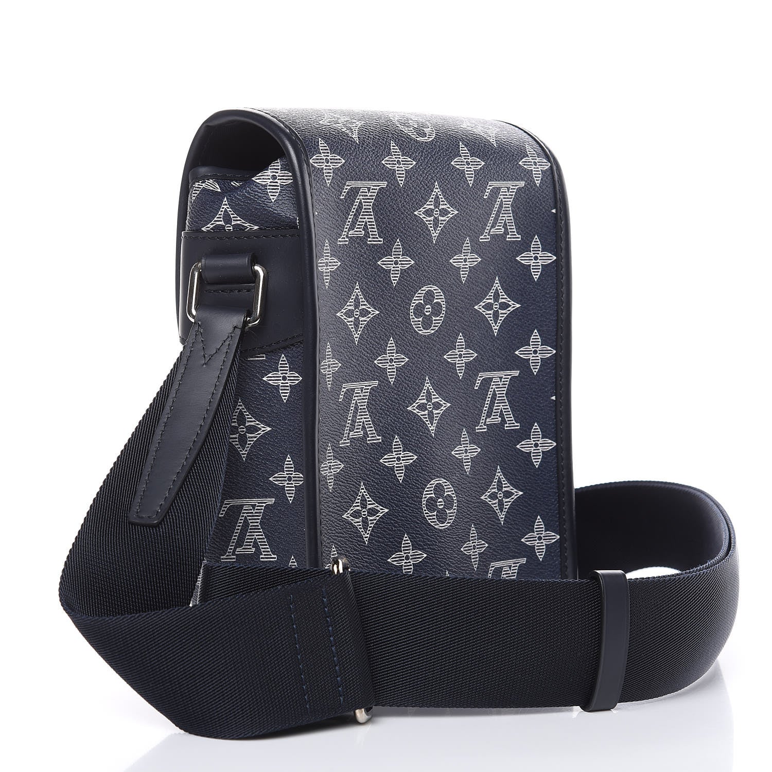 Louis Vuitton Savane Monogram Elephant Chapman Messenger BB Encre 3 of 8