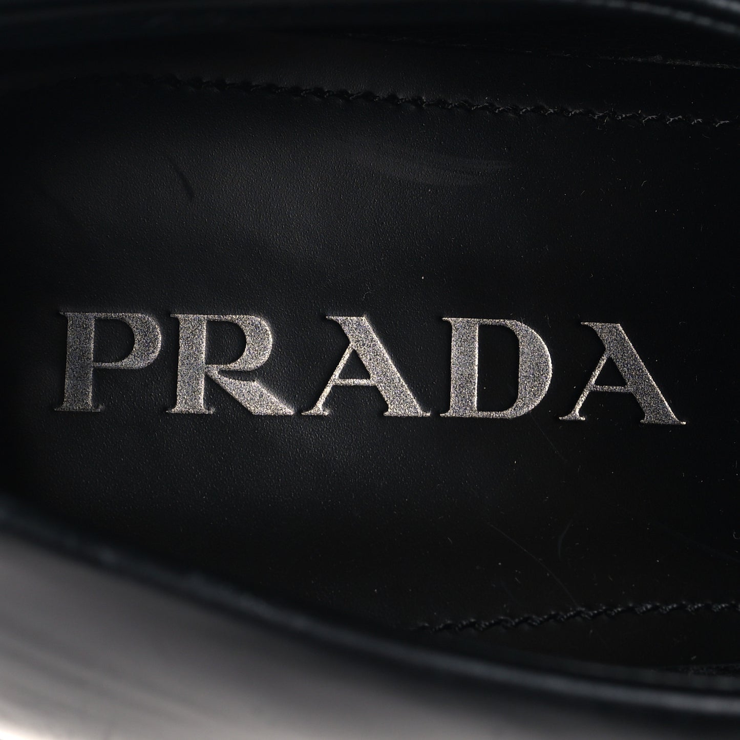 Spazzolato Rois Metal Triangle Logo Mens Monolith 60mm Loafers 6 Black