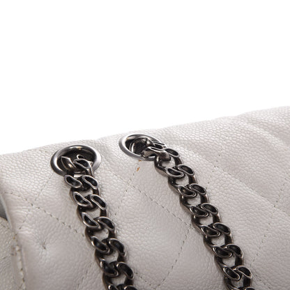 Chanel Caviar Quilted 2.55 Reissue 226 Flap White 9 of 14