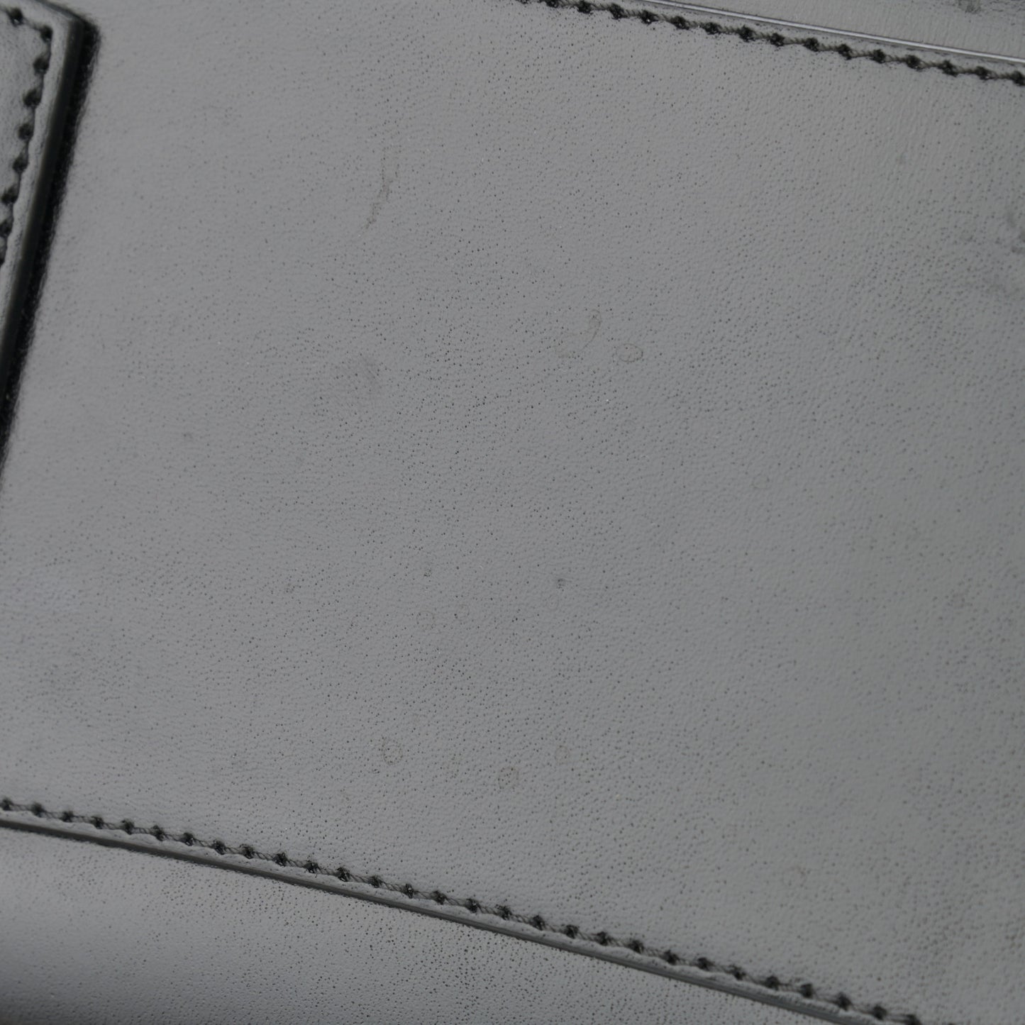 Shiny Lord Calfskin Small Antigona Black