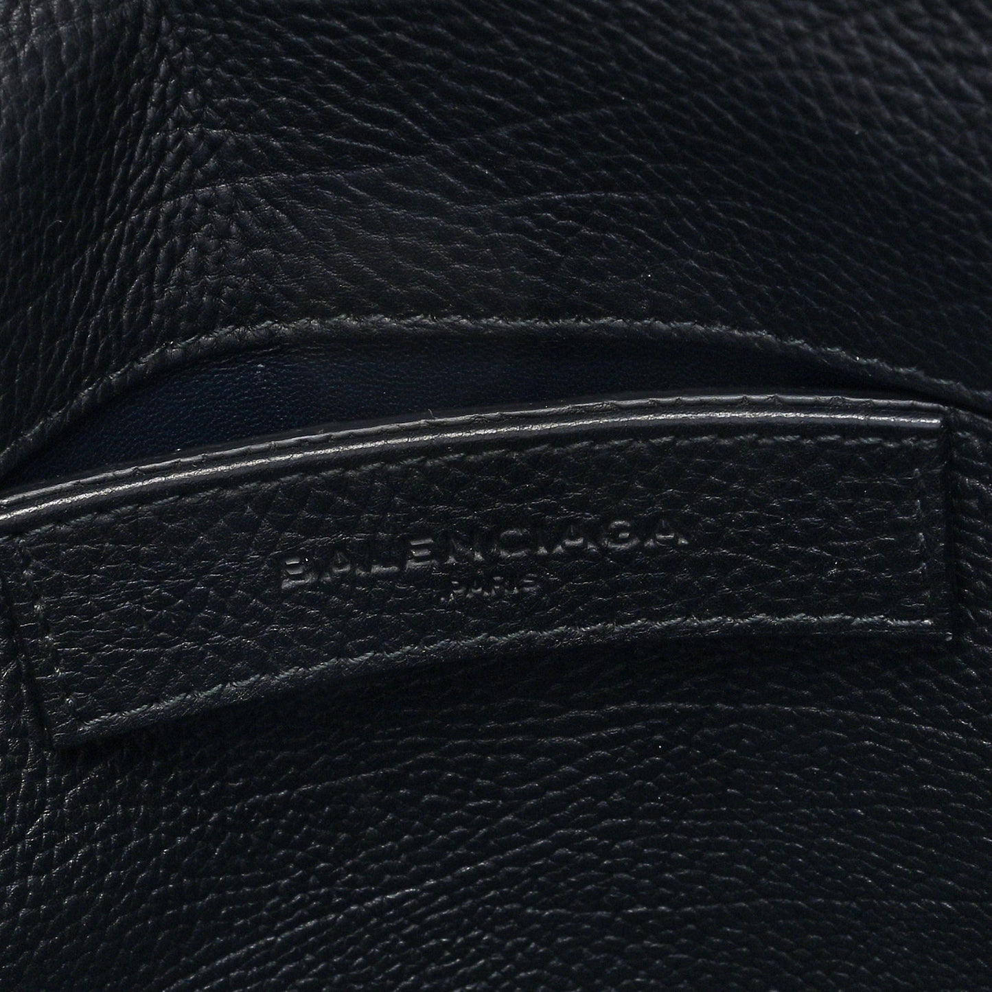 Grained Calfskin S Tube Black