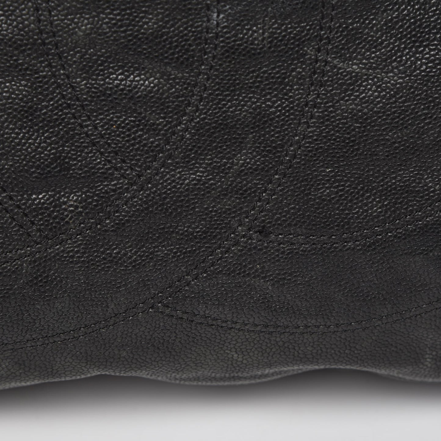 Distressed Caviar XL Coco Cabas Black