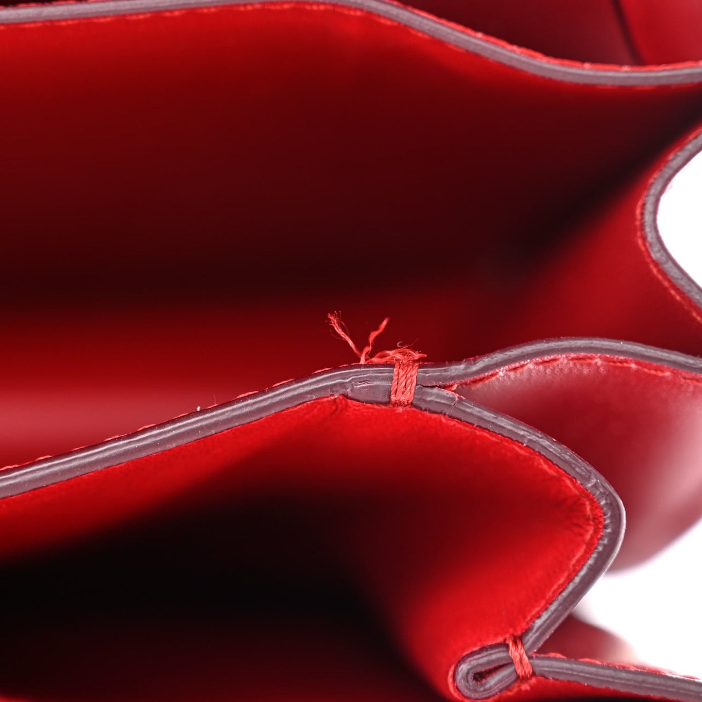 Box Calfskin Medium Classic Box Flap Bag Red