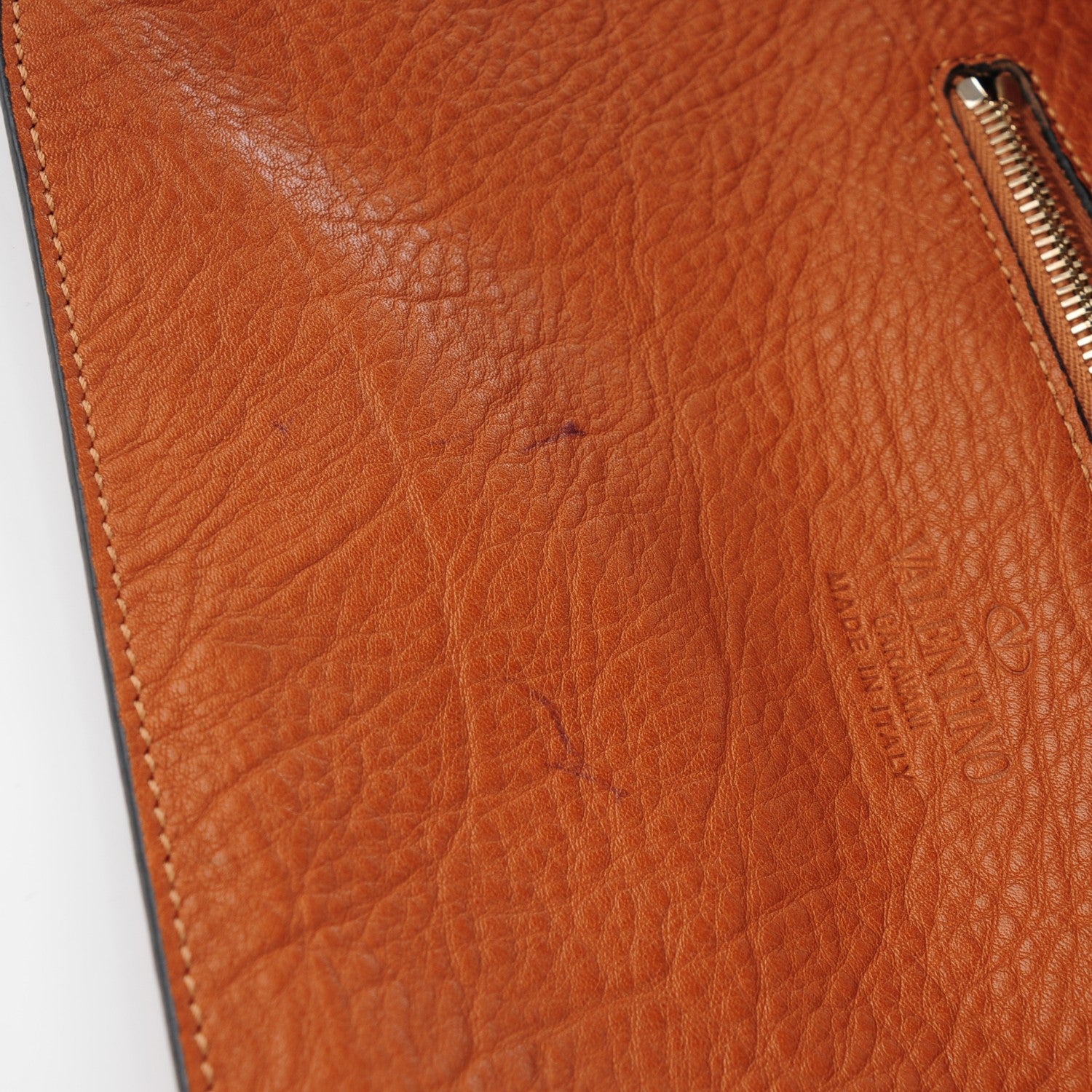 Valentino Garavani Pebbled Calfskin Large Rockstud Flip-Lock Messenger Bag Light Cuir 8 of 10