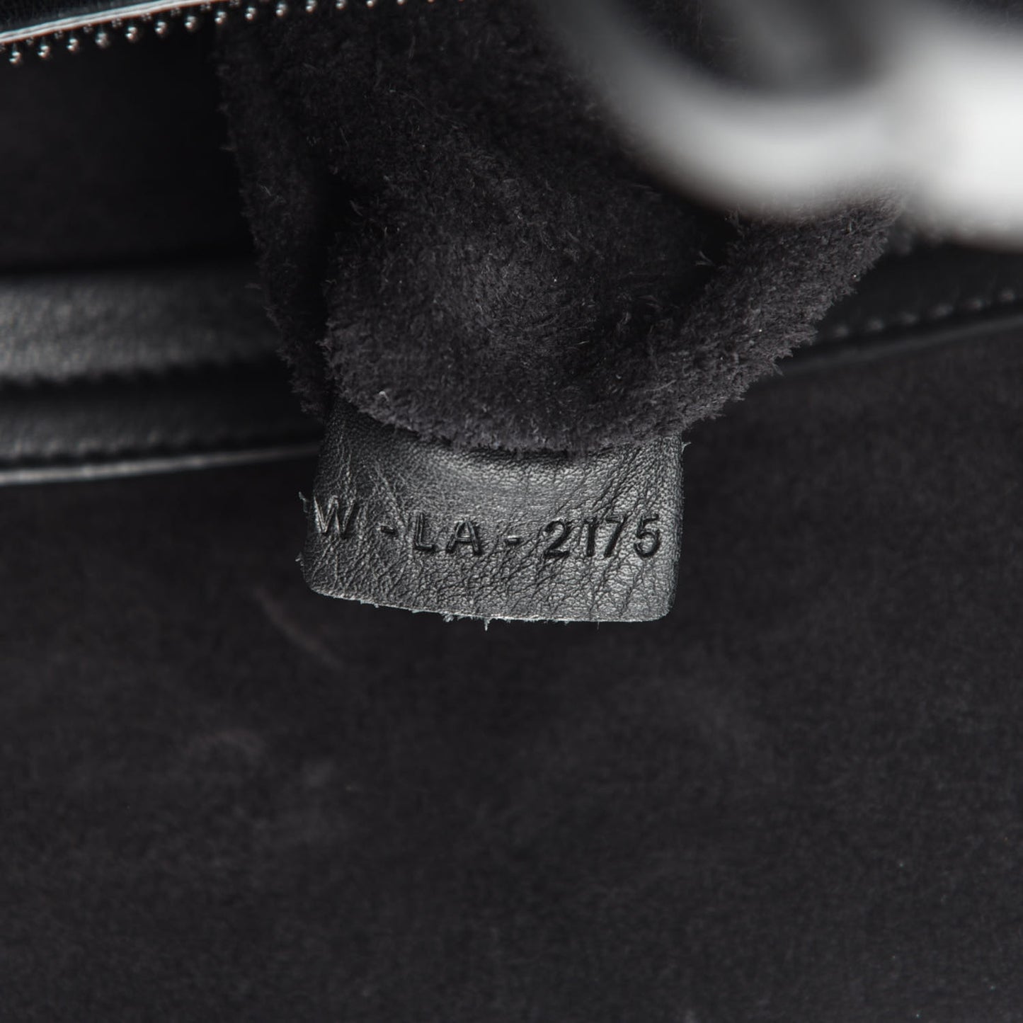 Supple Medium Phantom Luggage Black
