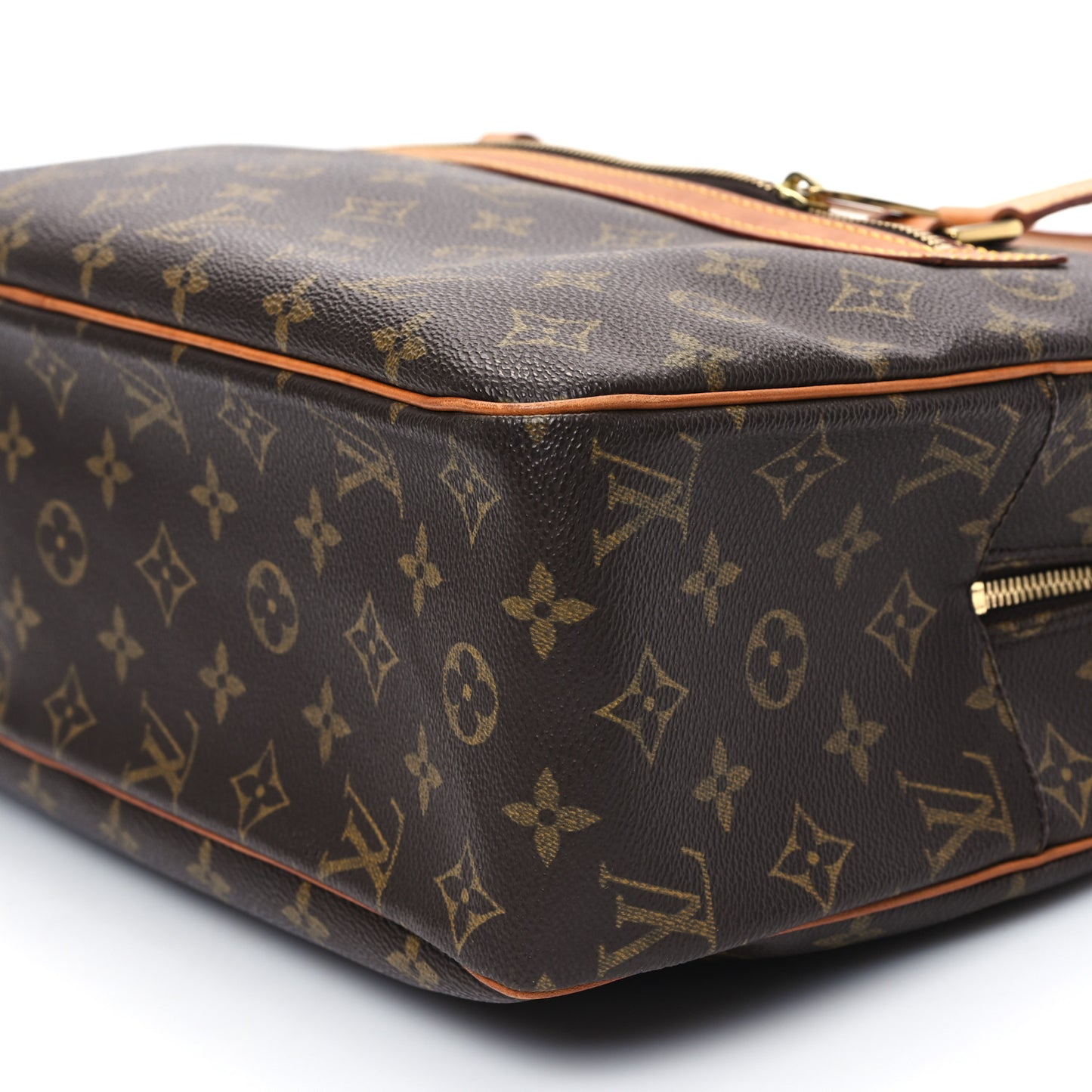 Monogram Cite GM