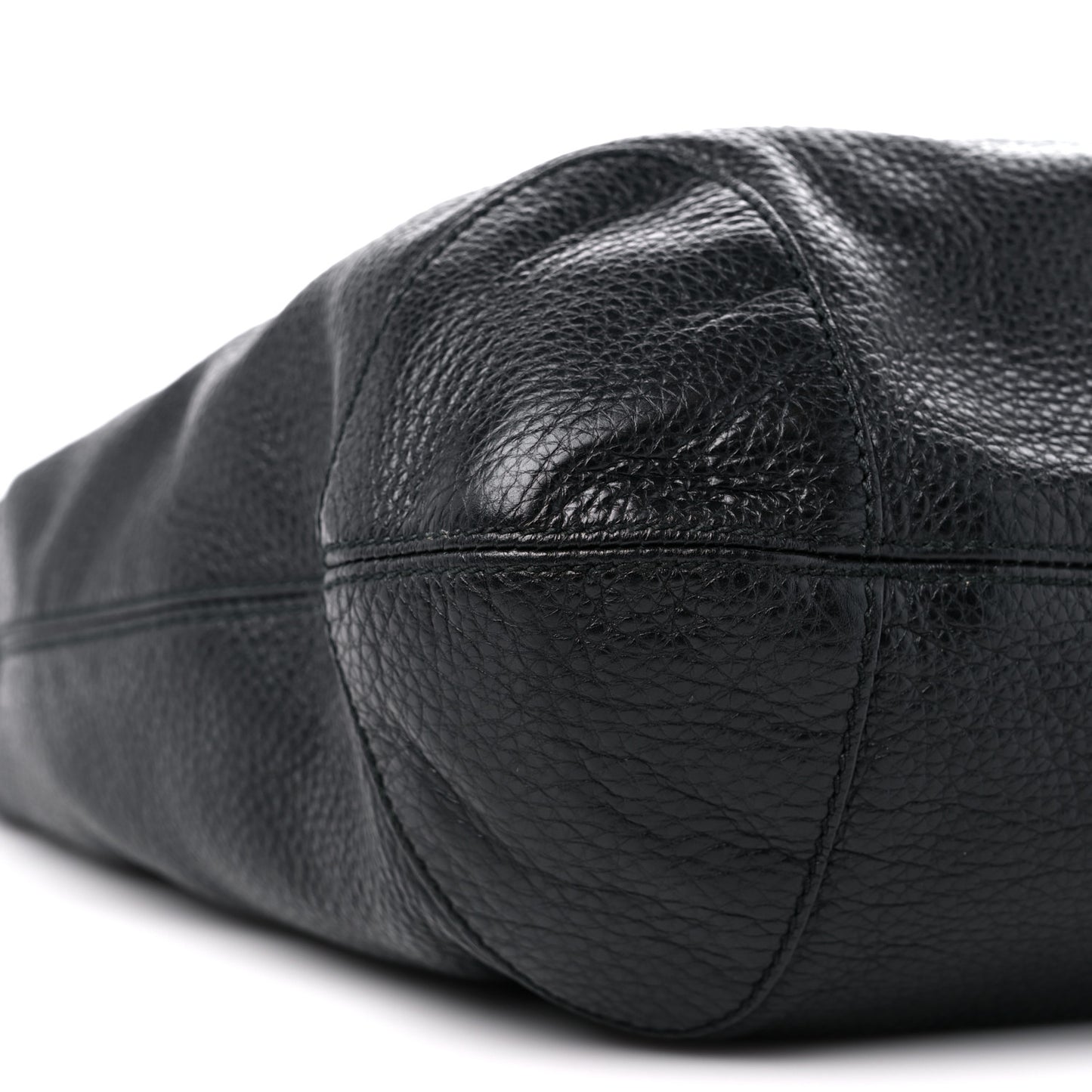 Pebbled Calfskin Medium Soho Chain Hobo Black