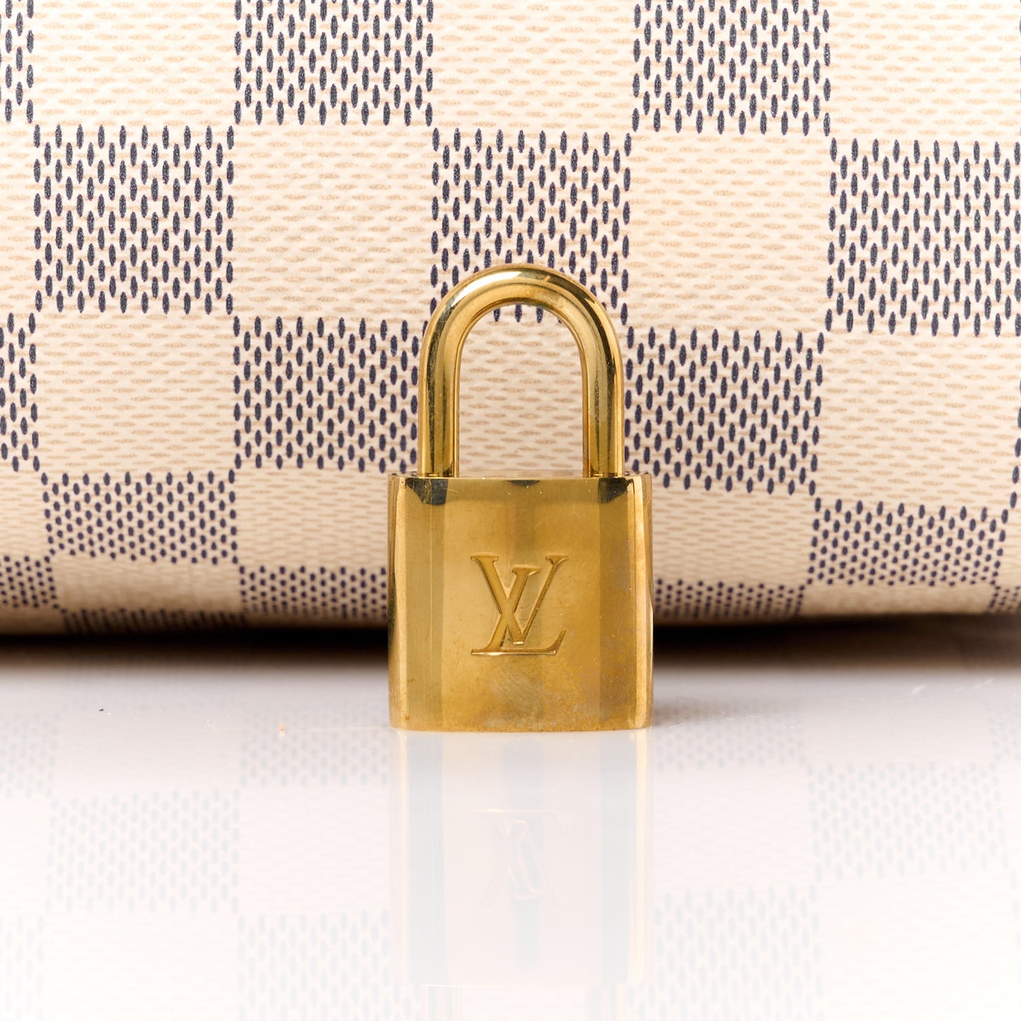 LOUIS VUITTON Damier Azur Speedy 25