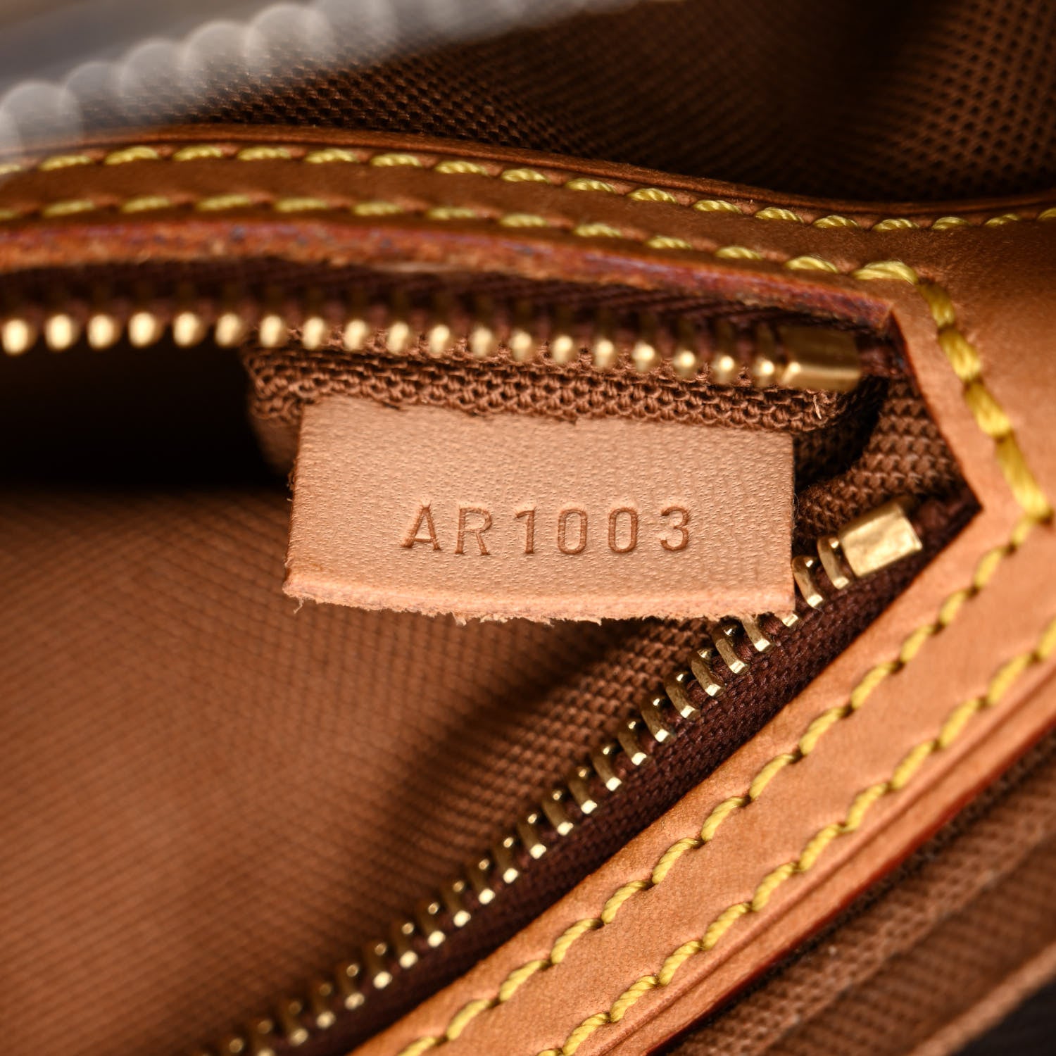 Louis Vuitton Monogram Trotteur 7 of 12