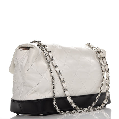 Chanel Lambskin Quilted VIP Flap White 3 of 7