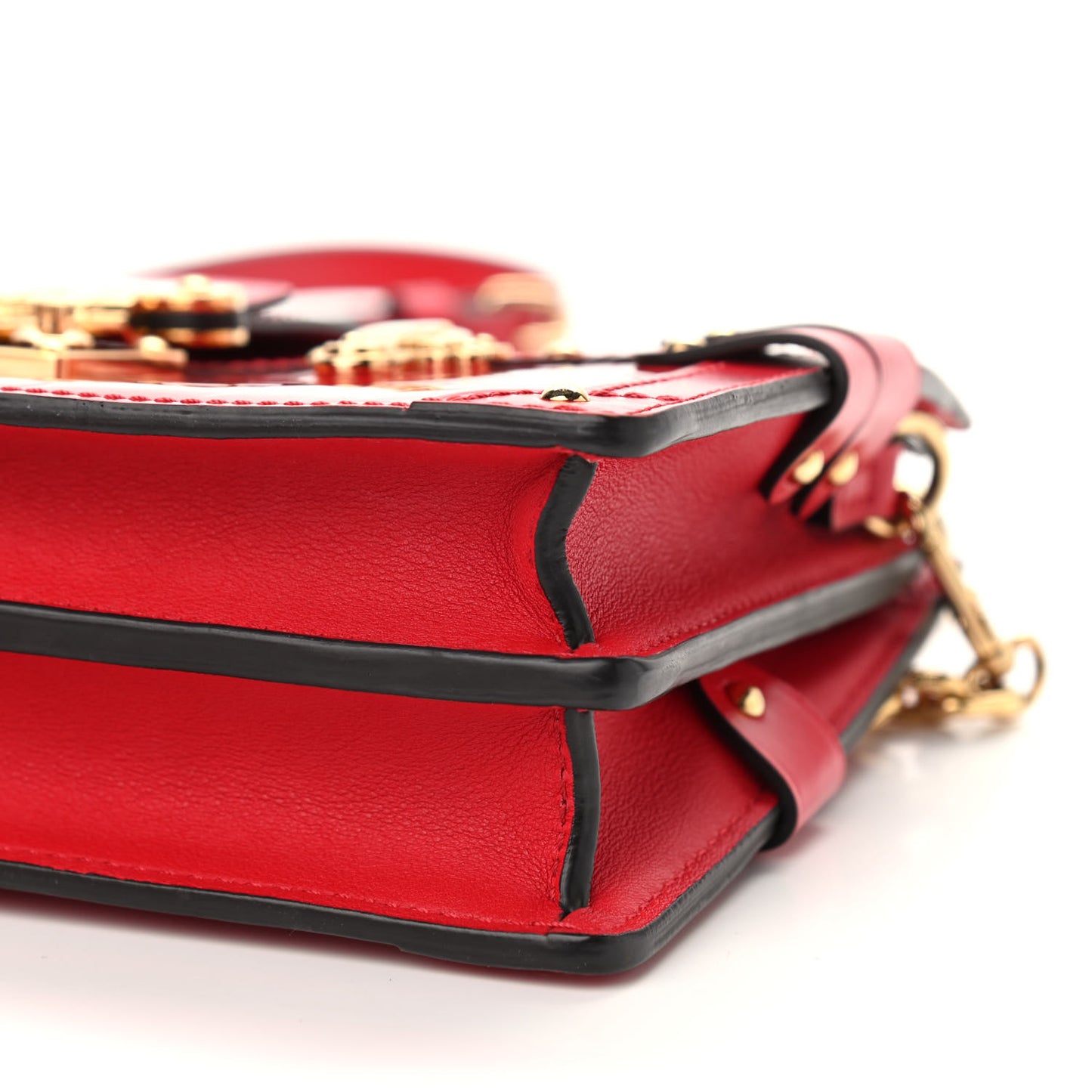 Vernis Trunk Clutch Cherry
