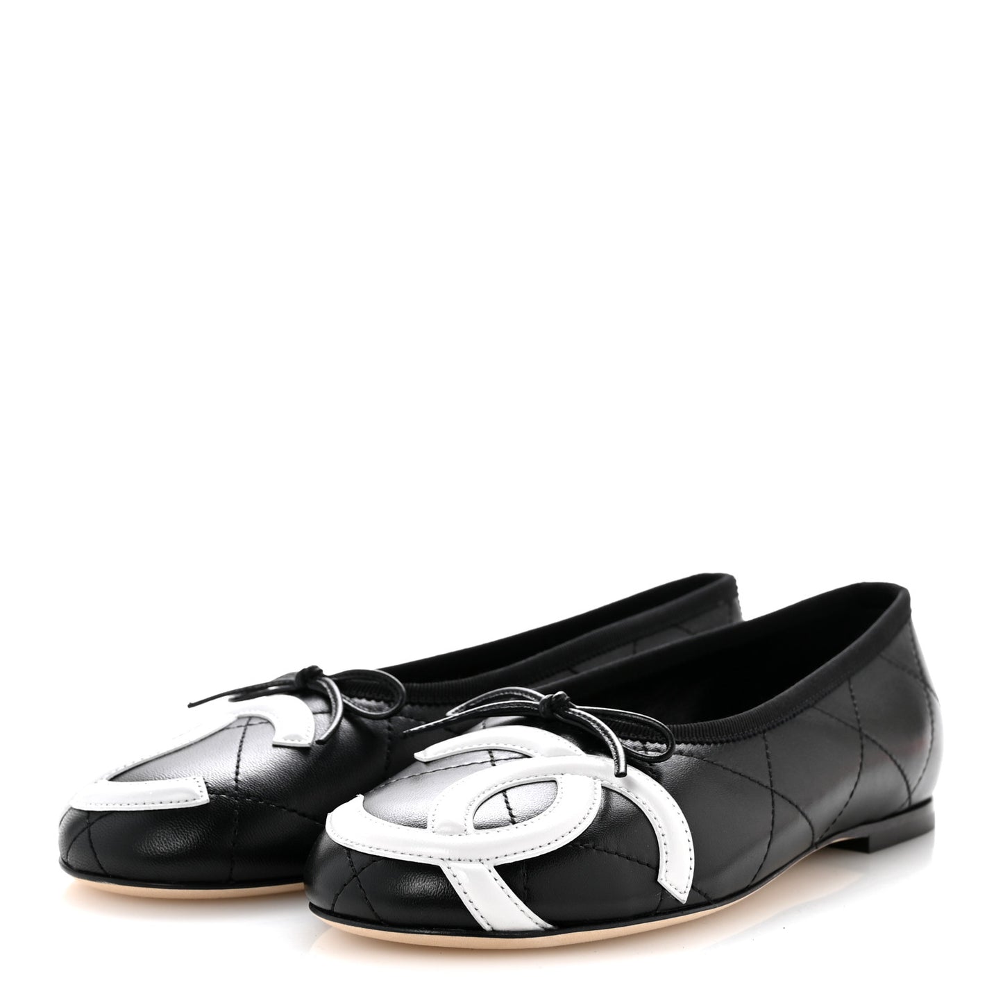 Lambskin Quilted CC Cambon Ballet Flats 36 Black White