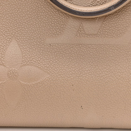 Louis Vuitton Empreinte Monogram Giant Onthego MM Tourterelle 11 of 13