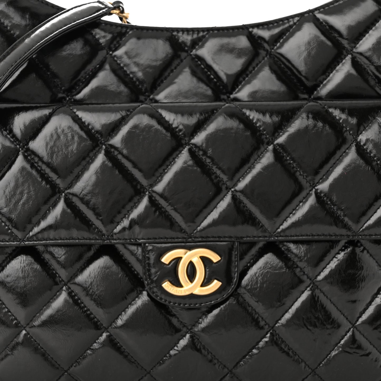 Shiny Crumpled Calfskin Quilted Large Wavy CC Hobo Black