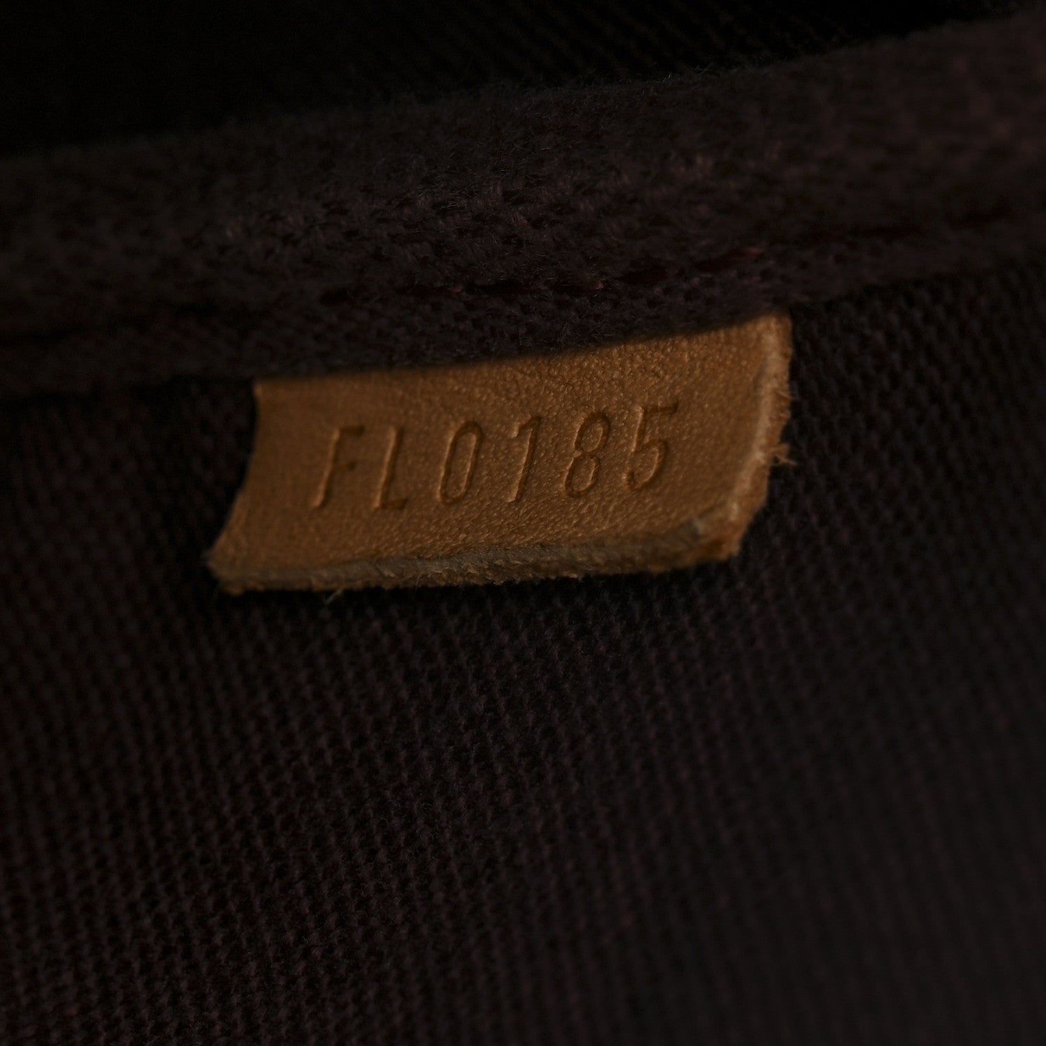 Louis Vuitton Monogram Favorite MM 7 of 10