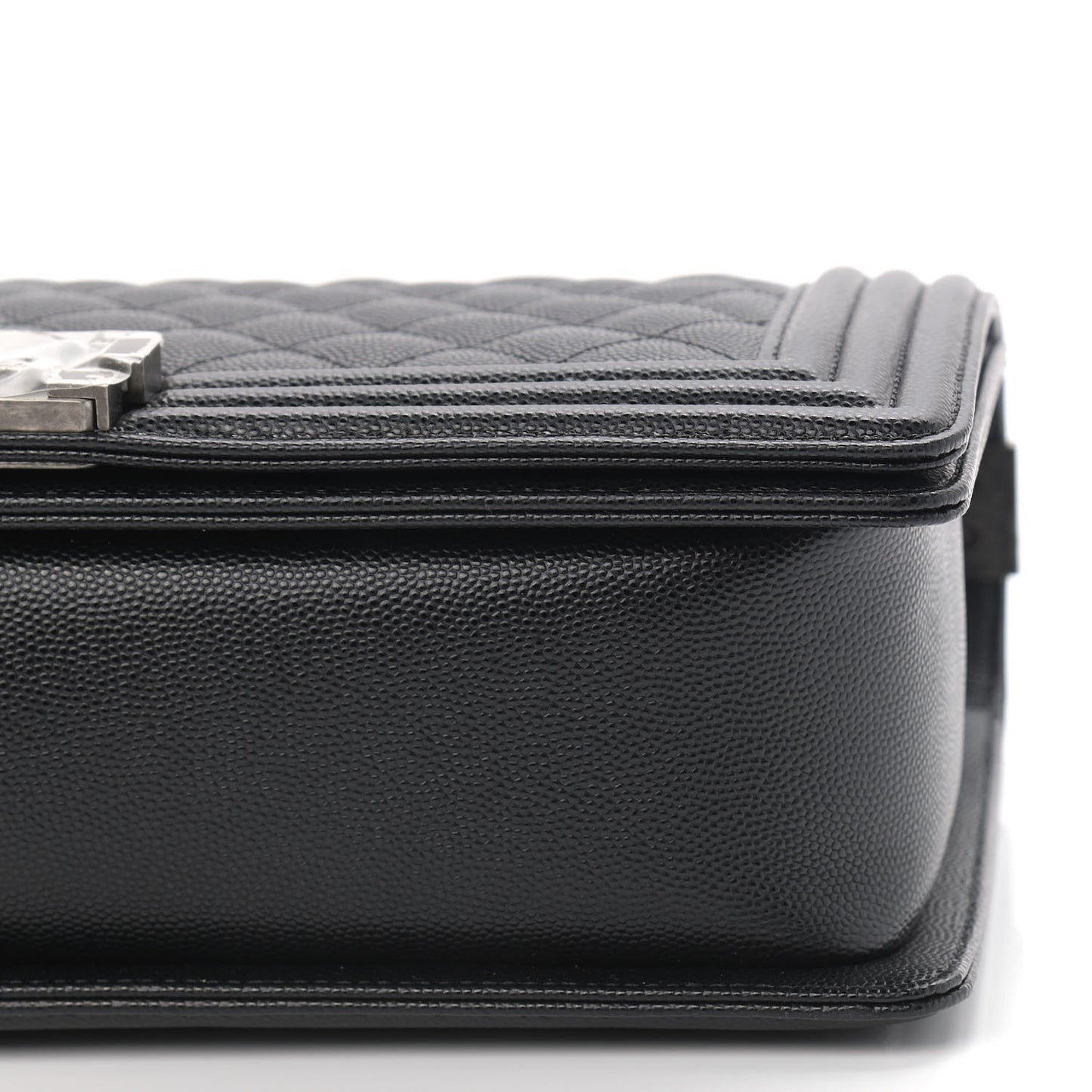 Caviar Quilted New Medium Boy Flap Black