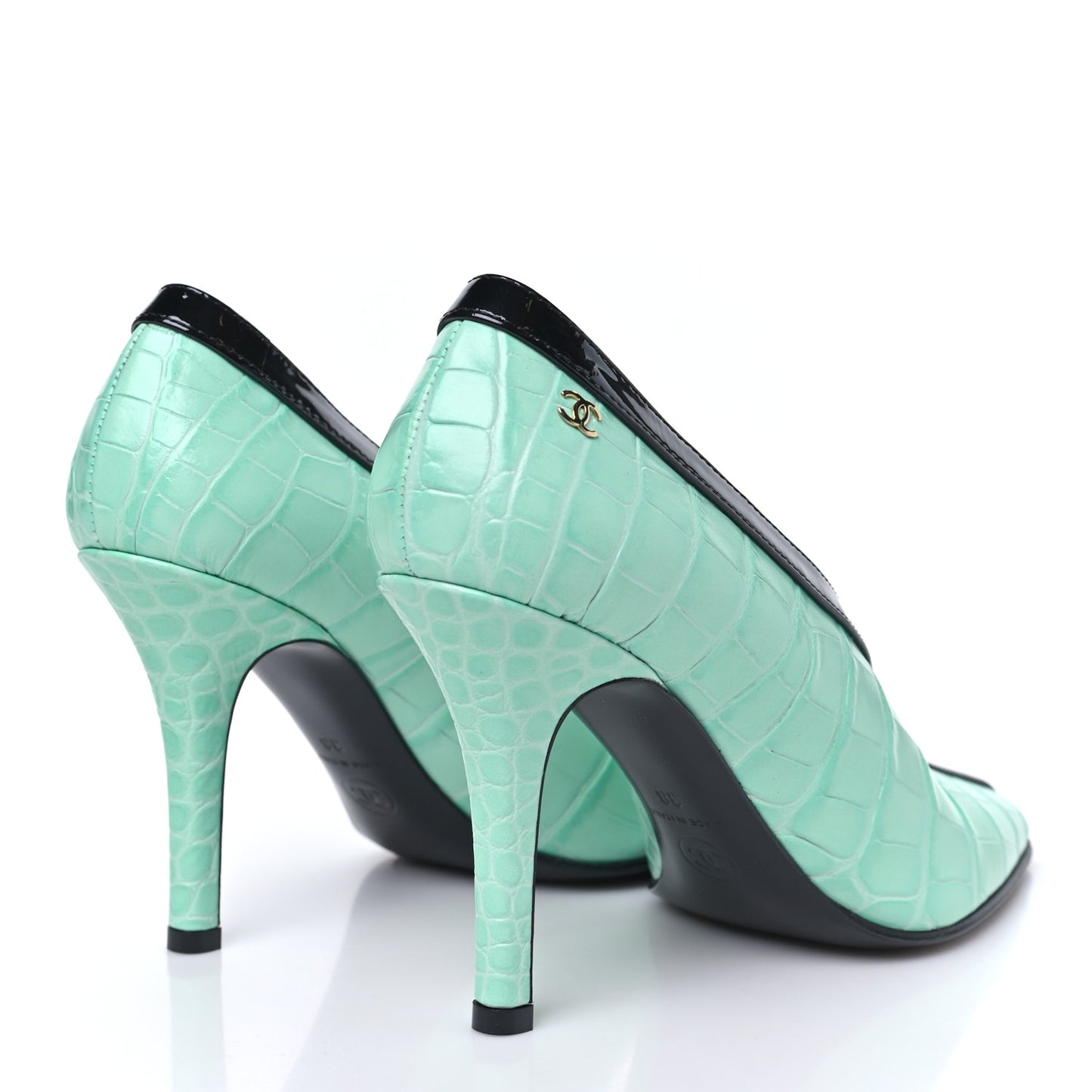 Crocodile Embossed Patent Calfskin Pumps 38 Green Black