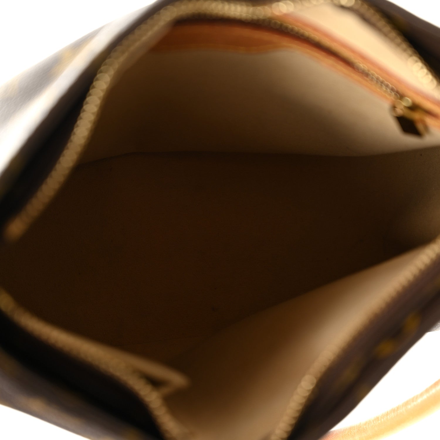 Louis Vuitton Monogram Looping MM 5 of 10