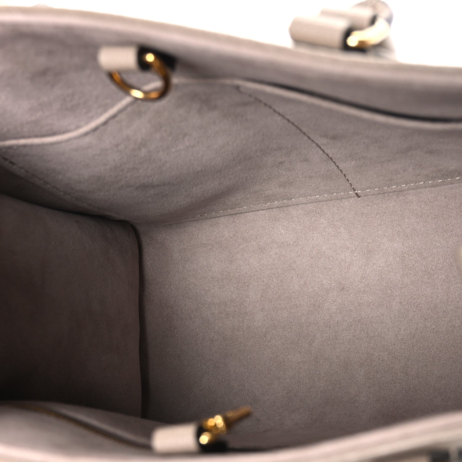 Louis Vuitton Empreinte Monogram Giant Onthego PM Tourterelle Creme 5 of 9