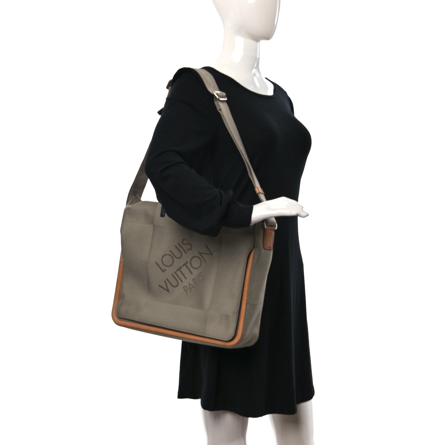 Louis Vuitton Damier Geant Messenger Bag Sable 2 of 8