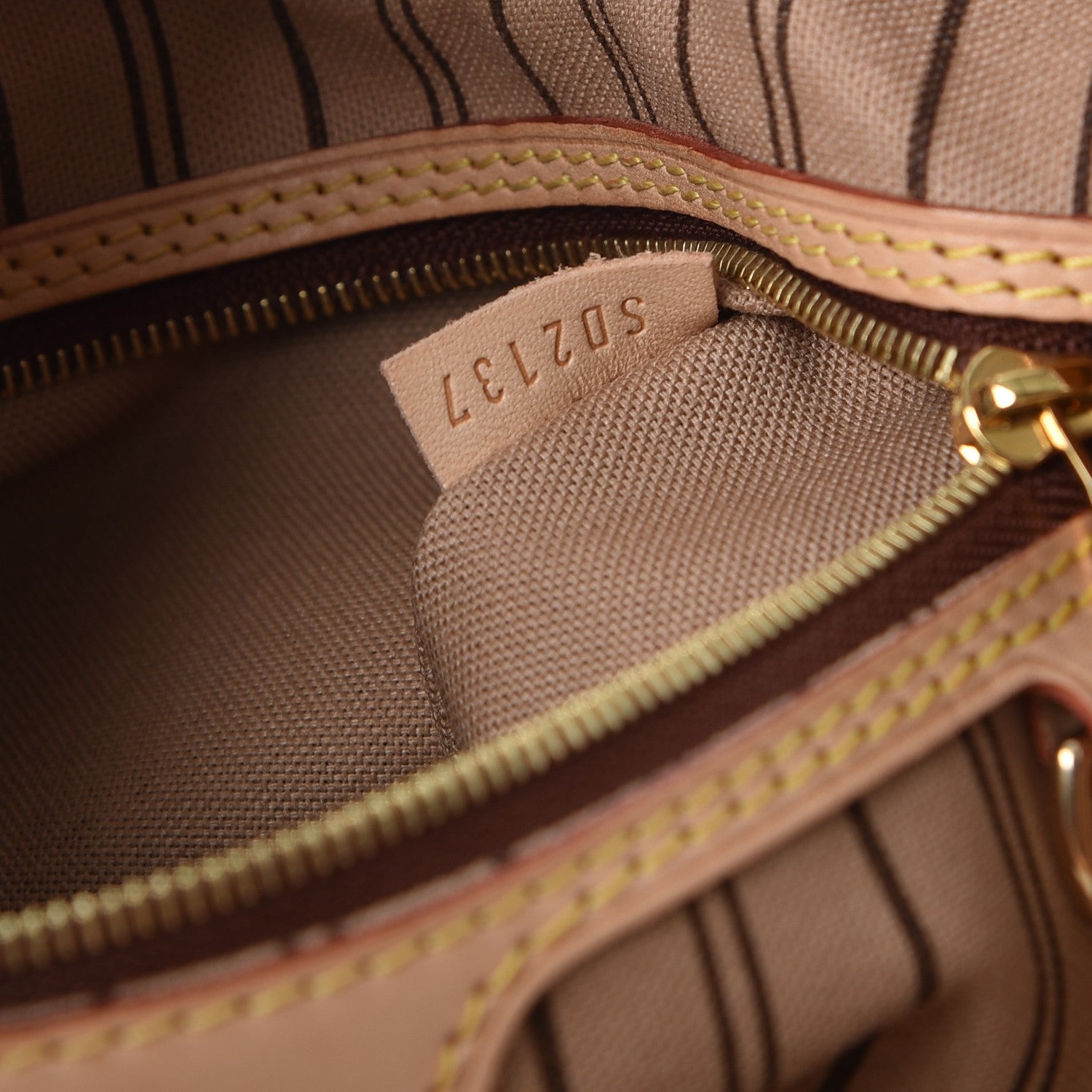Louis Vuitton Monogram Delightful MM 8 of 15