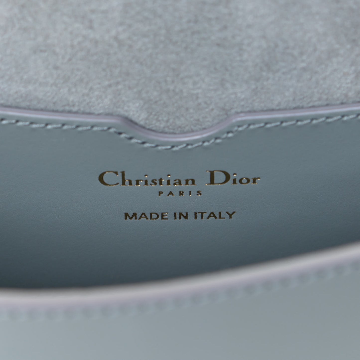 Box Calfskin Medium Bobby Flap Stone Grey