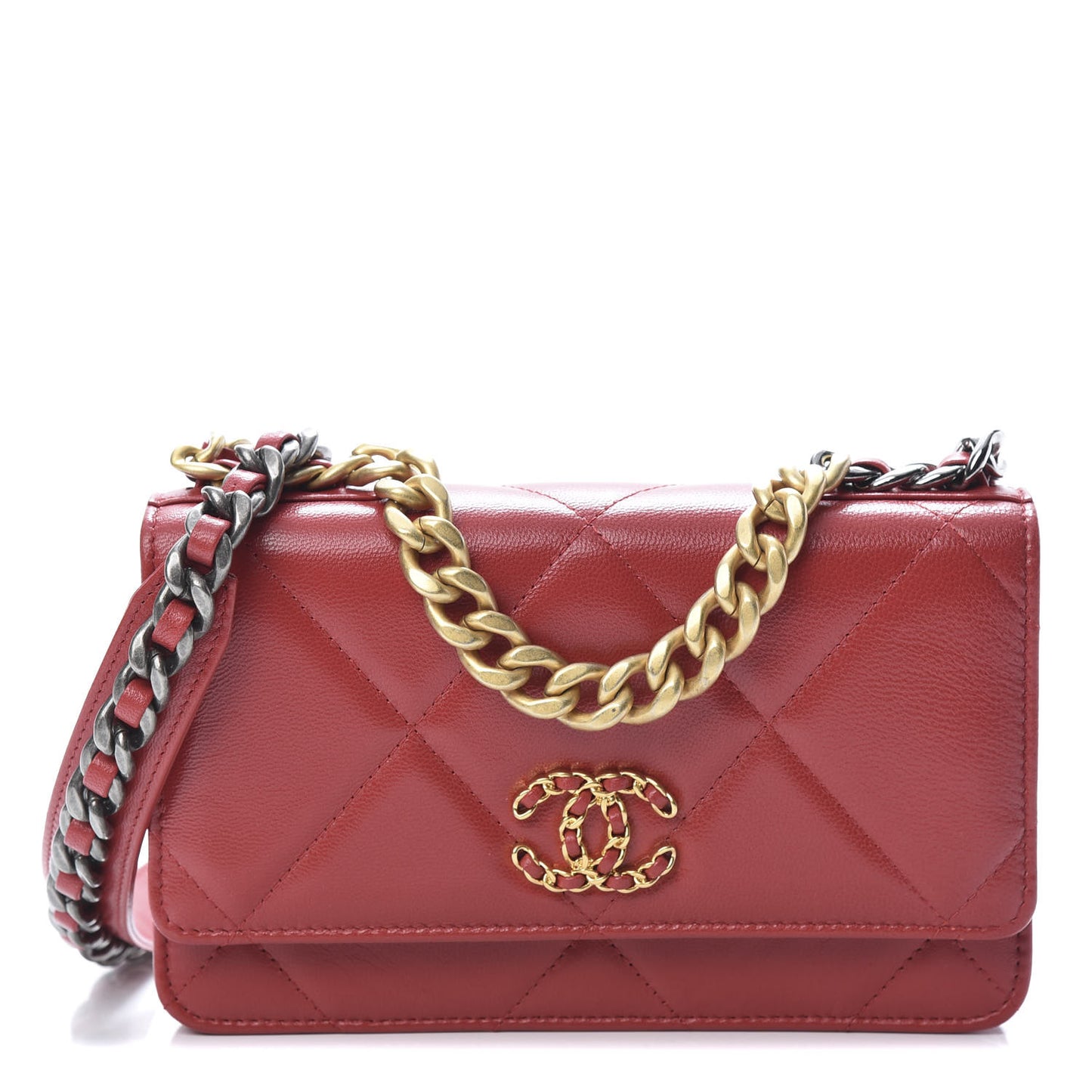 Shiny Goatskin Quilted 19 Wallet On Chain WOC Rouge