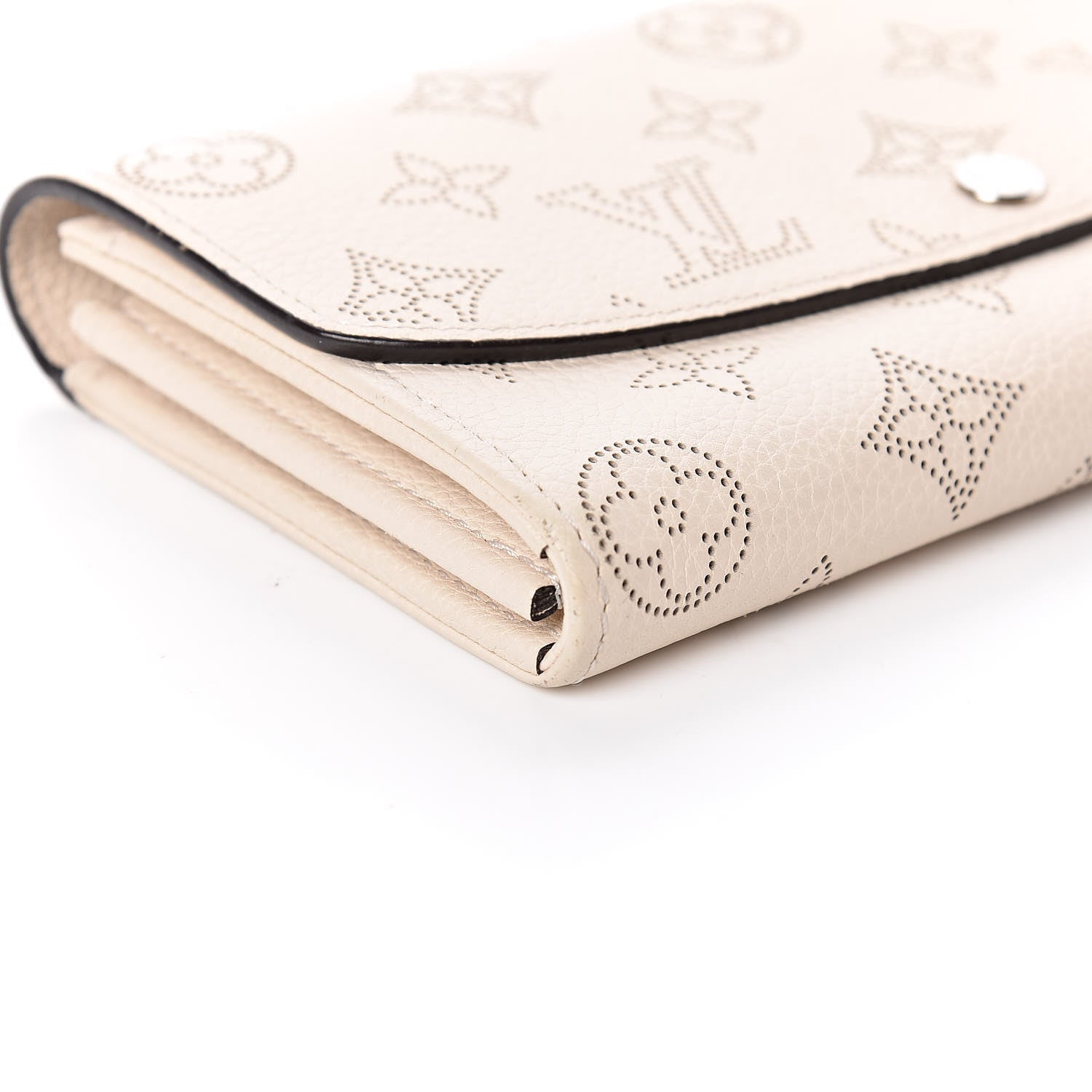 Louis Vuitton Mahina Iris Wallet NM Ivory 7 of 10