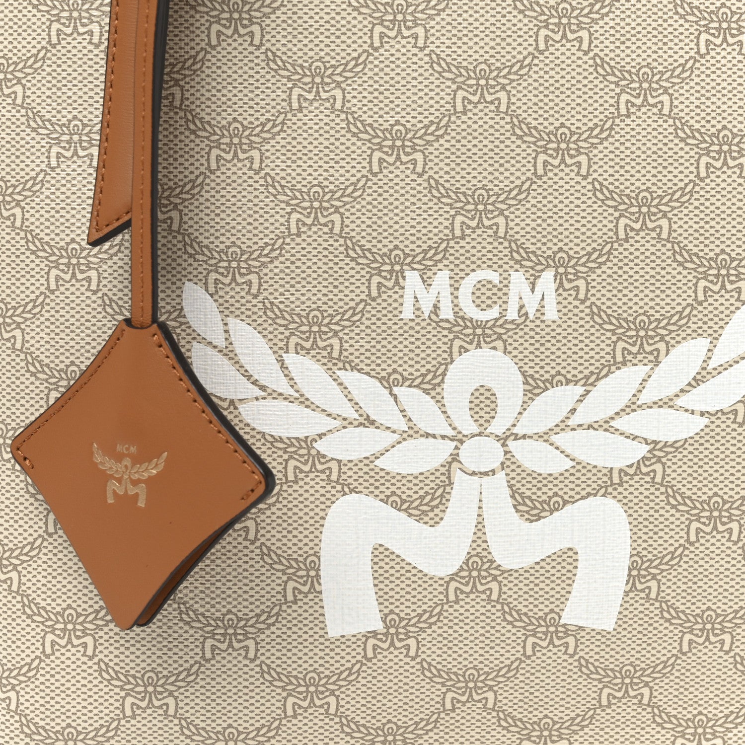 MCM Lauretos Nappa Medium Himmel Shopper Tote Oatmeal 7 of 9