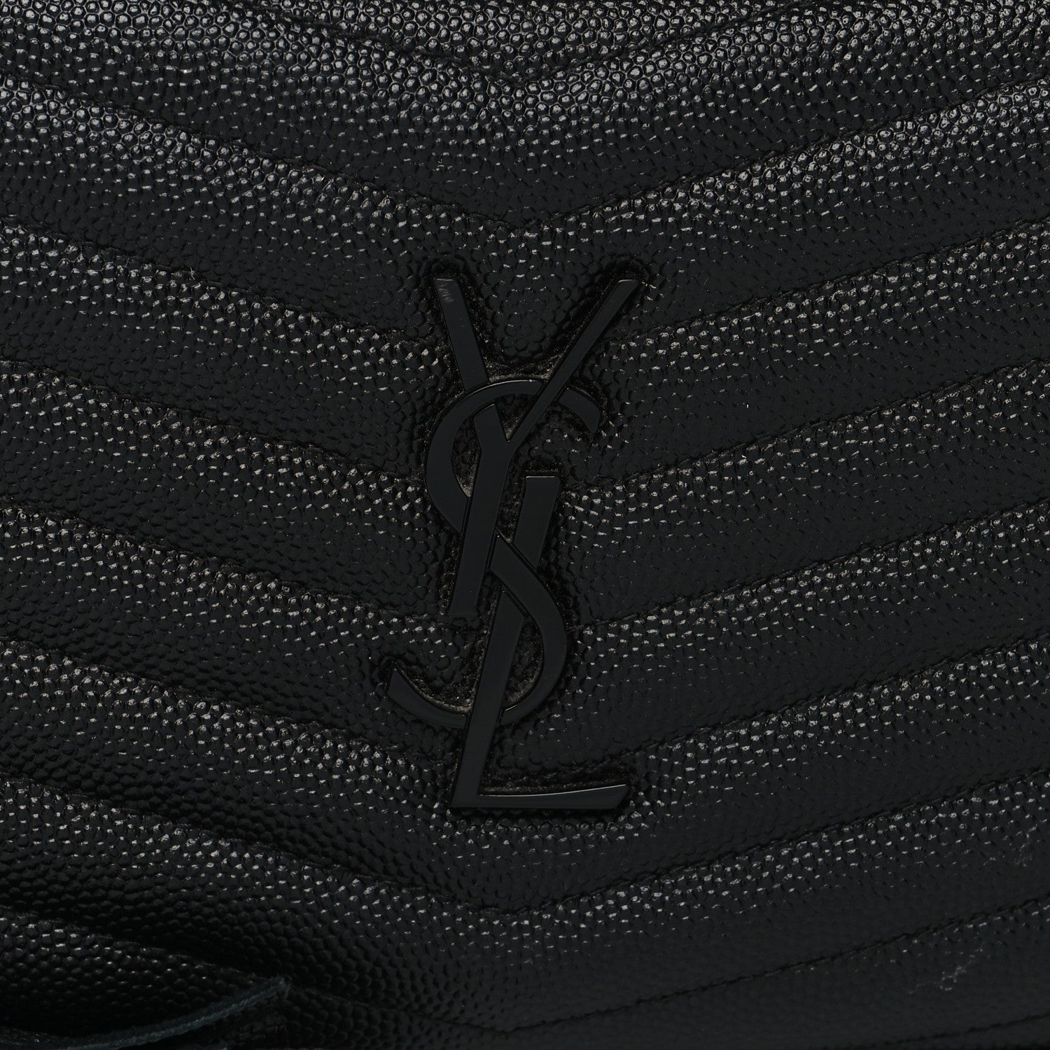 Saint Laurent Grain De Poudre Matelasse Monochrome Monogram Mini Lou Camera Bag Black 8 of 11