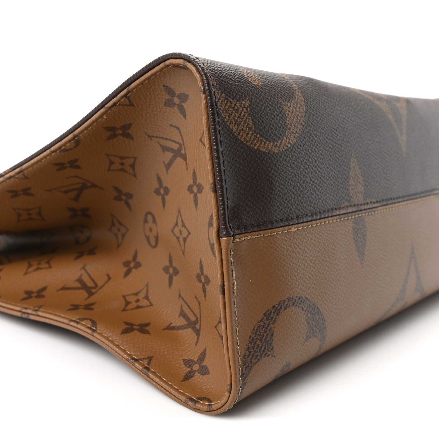 Louis Vuitton Reverse Monogram Giant Onthego MM 8 of 9