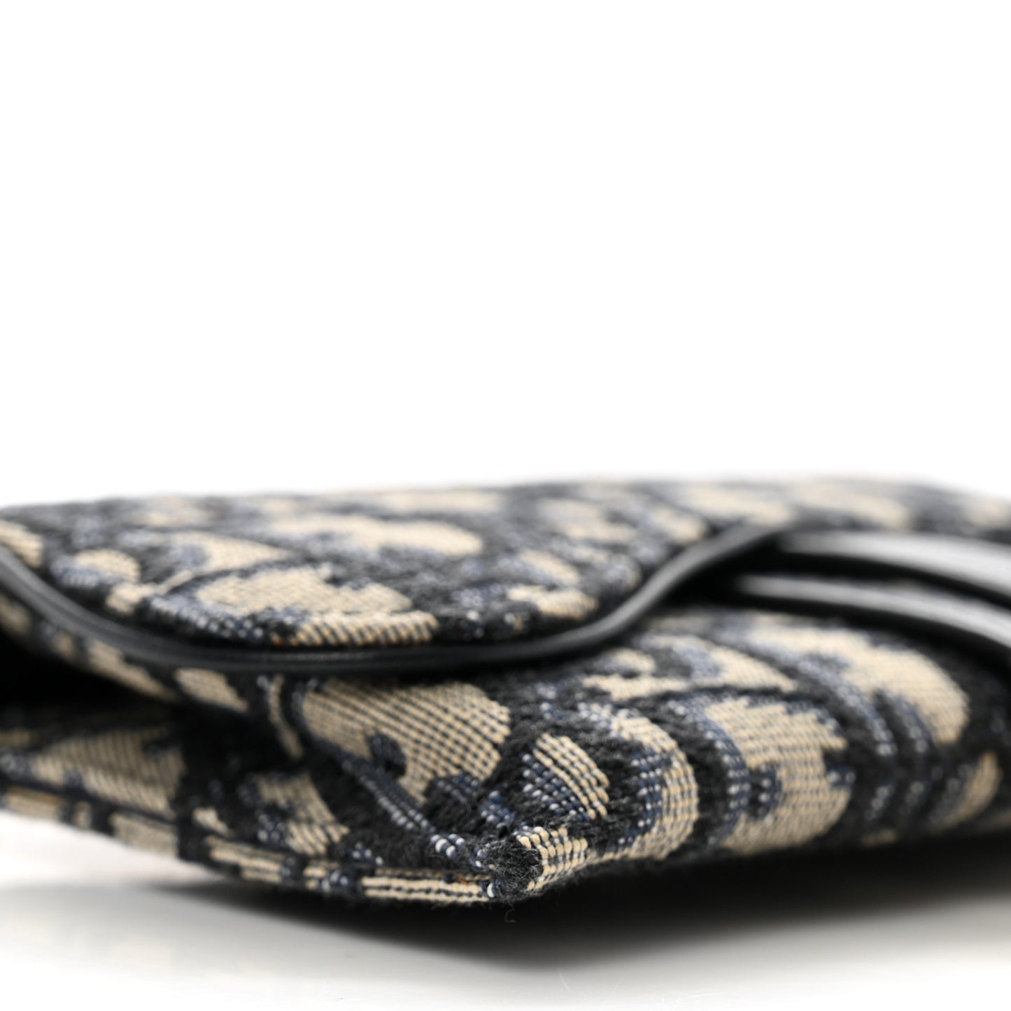 Oblique Nano Saddle Chain Pouch Blue