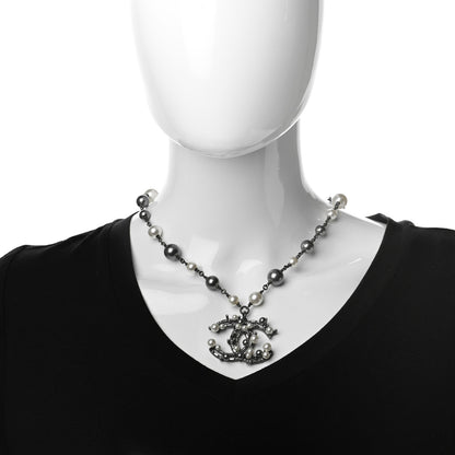 Chanel Ruthenium Pearl Baguette Crystal CC Necklace Black 2 of 6