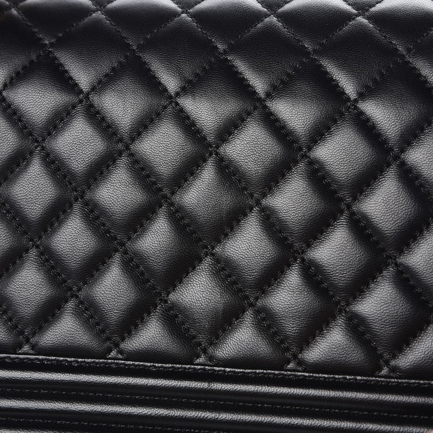 Lambskin Quilted Medium Boy Flap Black